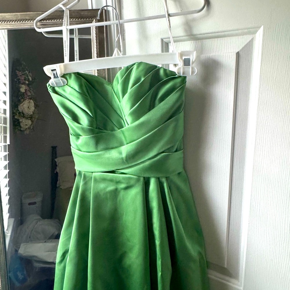 David's Bridal Strapless Bridesmaid Dress / Size 4 - Picture 4 of 13